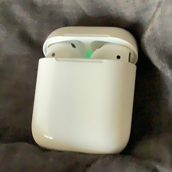 Fake Airpods Best Way To Sell Airpods I'm Selling AirPods There